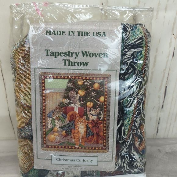 Christmas Curiosity Playful Cats and Kittens Vintage Tapestry Afghan Throw - Picture 1 of 7